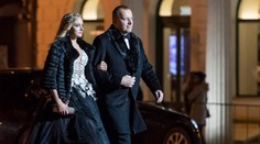 Dcéra Borisa Kollára na Plese v opere: Zažiarila v šatách s odvážnym výstrihom