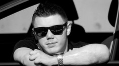 Prišiel takmer o všetky končatiny, no je z neho profesionálny plavec a model