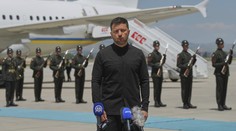 Slovné urážky pred rokovaniami v Turecku. Zelenskyj nazval ruskú delegáciu náhradníkmi, oni ho označili za klauna a lúzra