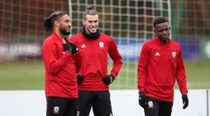 Bale sa rozosmial po otázke slovenského novinára: Tá bola dobrá, reagovala hviezda Walesu