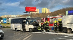 FOTO: Desivá zrážka na východe Slovenska: Havarovaný mikrobus prevážal škôlkarov