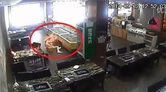 Študentka horela uprostred reštaurácie. Omylom ju podpálila čašníčka