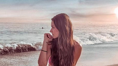 Česká misska spôsobila na pláži rozruch. Videli ste jej bruško?