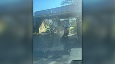 Dopravné obmedzenie v Partizánskom: Pod mostom sa zaseklo nákladné auto