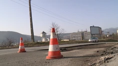Novinka pre vodičov: Poisťovňa preplatí opravu, ak ste si auto poškodili na výtlku