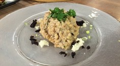 Krúpové  rizoto s bryndzou a sušenou slivkou