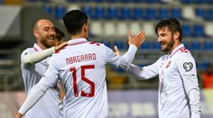 Rakúsko zdemolovalo „trpaslíka“, jednoznačný triumf Dánska. V šlágri sa zrodila bezgólová remíza