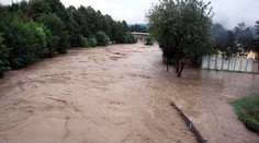 V okresoch Michalovce a Trebišov nebezpečne stúpa rieka Bodrog