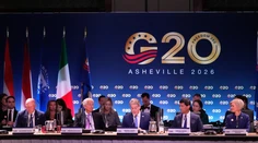 Ruský minister sa prvýkrát od invázie objavil na G20. Krok USA pobúril Európanov