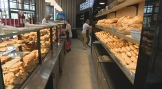 Ceny chleba vystrelili raketovo nahor. Hrozí, že ľudia nahradia domáce výrobky za lacnejšiu náhradu