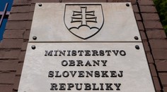 Ministerstvo nakúpilo staré náboje, ktoré nikdy nedorazili do skladu. V čom spočíva prípad Darca okolo exšpičiek obrany?