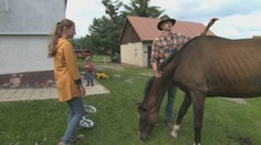 Karavanom po Slovensku: Mladú rodinu omrzel život v meste a presťahovali sa na lazy pod Poľanu