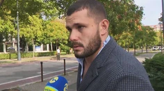 Smerák, ktorý dvakrát udrel Matoviča, mal mať nahlásenú služobnú cestu. Jeho zamestnávateľ tvrdí niečo iné