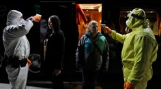 Česká vláda schválila zákaz vychádzania bez ochranného rúška