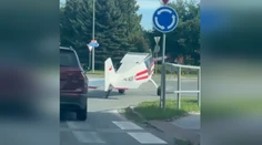 VIDEO: Vodiči neverili vlastným očiam. To, čo stretli na kruhovom objazde, už rieši polícia