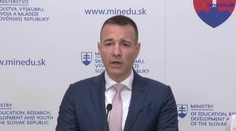 Nikoho nenútime, ale do MŠ chodia od 3 rokov už dnes tri štvrtiny detí, odpovedá Drucker na kritiku povinnej škôlky