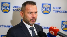 Poslanec Hlasu žiada zastavenie likvidácie chovov dobytka. Je to v konflikte s opatreniami ministra Takáča