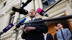 Keď volanie po mieri znamená extrémizmus. Z ruských volieb vyradili jedinú protivojnovú stranu