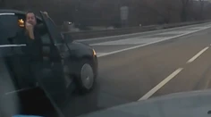 Otec so synom brutálne zbili vodiča auta, ktorý ich predbehol. Čo je v prípade nové?
