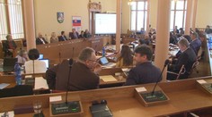 Po nedávnych voľbách prišlo veľké „upratovanie“. Niektorí možno budú musieť vrátiť odmeny