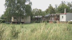 Chatárov na Šírave straší preplnená žumpa. Ohrozená je vraj aj vodná nádrž