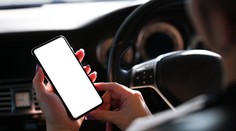 Ďalšia vlna podvodných SMS správ. Na pozore by mali byť daňovníci
