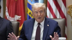 Trump varuje Putina: Bez prímeria na Ukrajine príde ekonomická vojna