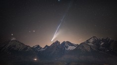 FOTO: Podmanivý záber kométy nad tatranskými štítmi. Najlepšia snímka dňa podľa NASA vznikla na Slovensku