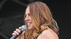 Bývalá spajska sa začína podobať na chlapa. Mel C, nepreháňaš to?