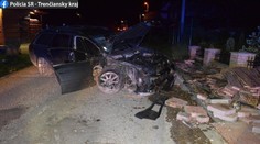 Opitý mladík zrazil najskôr diviaka, potom prerazil stavebný materiál a skončil v plote