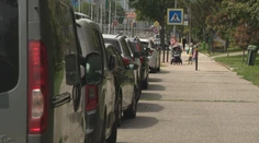 Čoskoro začne platiť zákaz parkovania na chodníkoch. V prípade jeho porušenia vám hrozí takáto pokuta