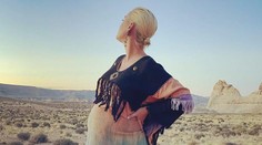 Katy Perry len pár dní po pôrode: Zverejnila fotku v spodnej bielizni!