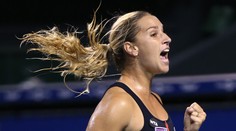 "Domi" prehrala prvý set 0:6, napokon však v Madride ide ďalej