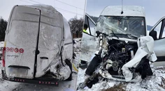 Vážna nehoda na železničnom priecestí. Dodávka vošla na koľajnice, keď tadiaľ prechádzal vlak