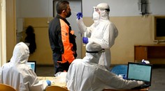 Počet novoinfikovaných a obetí zatiaľ výrazne nestúpa, počet hospitalizovaných stále klesá