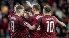 Haraslín dominoval, asistoval, neuznali mu gól. Sparta má istú skupinu o titul, Budějovice na výhru stále čakajú