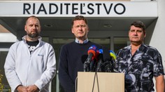Lekári tvrdia, že rezort zdravotníctva ignoruje ich snahy o rokovanie. Zvažujú výpovede z nadčasov