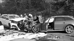 Čelná zrážka si na Veľkonočný pondelok vyžiadala život dievčatka. Polícia hľadá svedkov nehody