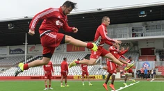 Tatar sa na chvíľu zmenil na futbalistu! A dokonca si obul aj kopačky