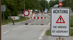 Rakúsko sprísňuje povinnosť testovania pre pendlerov, týka sa to aj Slovákov