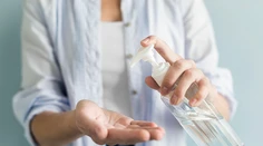 Koniec dôležitým produktom hygieny? EÚ zvažuje ich zákaz kvôli rakovine. Experti tvrdia, že by mal vážne následky