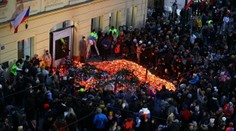 Česko oslavovalo '89 veľkolepo, a to aj napriek pandémii. Nesmrteľnú pieseň zaspievala Slovenka