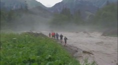 Dve mŕtve ženy a zranení ostali po búrke v Monkovej doline. Teraz vedú spor o obchádzkovú trasu aj zničený les