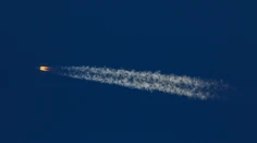 Trosky čínskej rakety, pre ktoré Španielsko zastavilo lety, nakoniec dopadli do Tichého oceánu