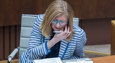 Opozícia vyzbierala dosť podpisov na odvolávanie Matečnej