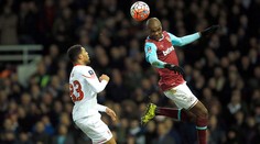 Hlavička Ogbonnu posunula West Ham do osemfinále Pohára FA