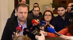 Procházkovi kritici zrejme nebudú môcť chodiť na Koaličnú radu