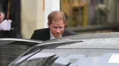 Princ Harry ihneď po korunovácii odišiel späť do USA. Jeho syn Archie v sobotu oslavoval narodeniny