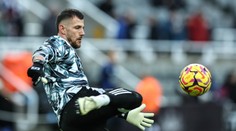 Fantastický Dúbravka pri premiére s čistým kontom. Liverpool doma zaváhal, Arsenal to nevyužil