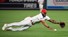 VIDEO: Komický moment v MLB. Toto Rengifovi z Los Angeles veru nevyšlo